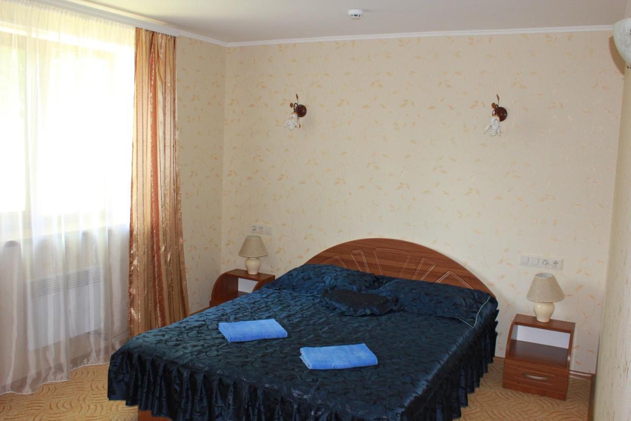 Hotel Вілія Lomacineţi Exterior foto