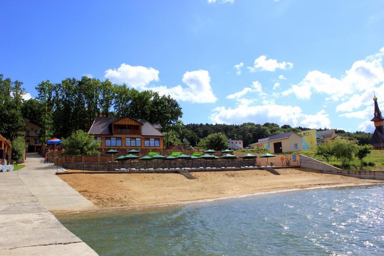 Hotel Вілія Lomacineţi Exterior foto